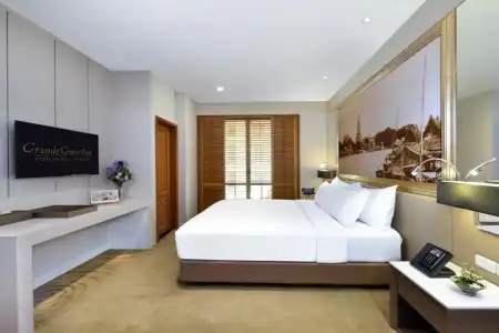 Grande Centre Point Ploenchit - 9
