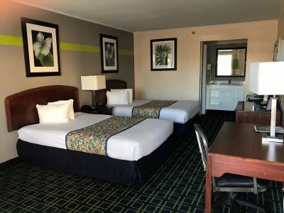 Magnuson Virginia Beach - 2