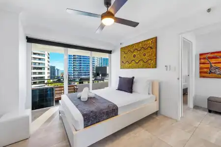 Zenith Ocean Front Apartments - 145