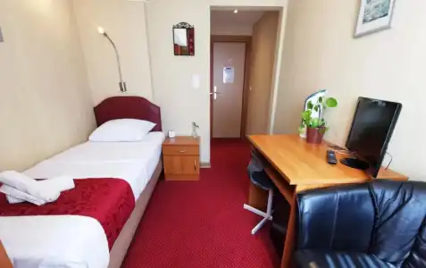 Cardiff - 42