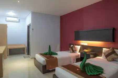Bakung Beach Resort - 2