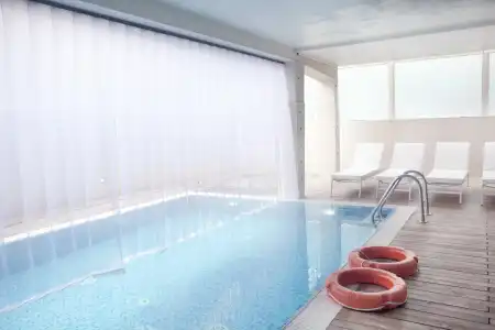 L'Hotel - 16