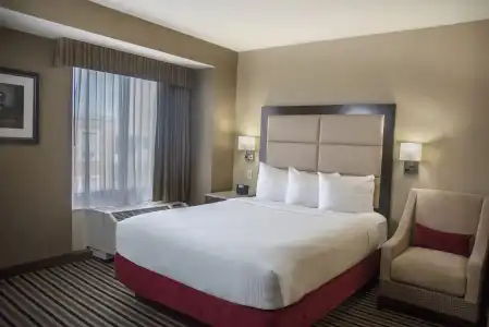 The Madison Concourse - 33