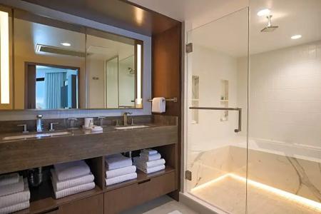 VEA Newport Beach, a Marriott Resort & Spa - 154