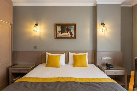 Seraglio & Suites - 5