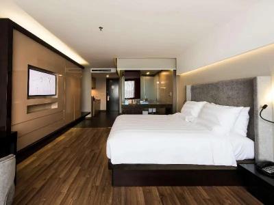 Novotel Suites Hanoi - 42