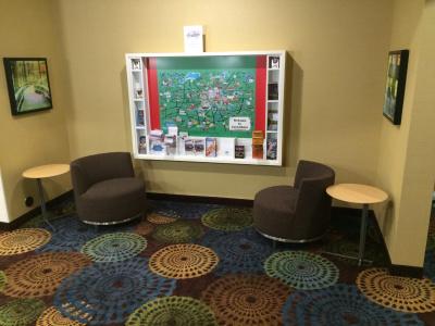 Holiday Inn Greensboro Coliseum by IHG - 9