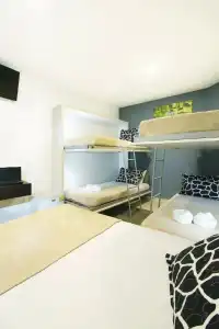 Tai Hoe - 35