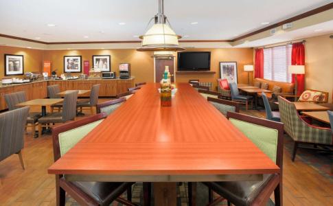 Hampton Inn Anchorage - 21
