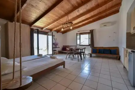 Iraklis Studios & Apartments - 35
