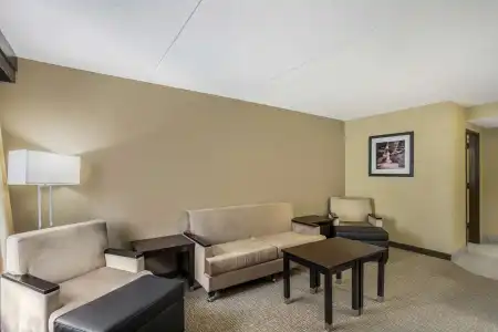 Best Western Harrisburg North - 53