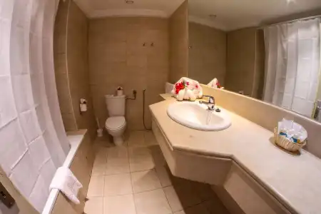 Royal Lido Resort & Spa - 7