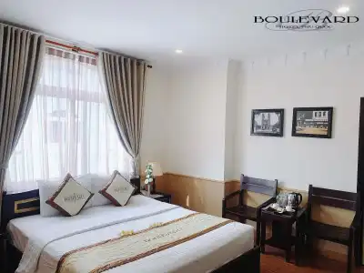 Boulevard - 4