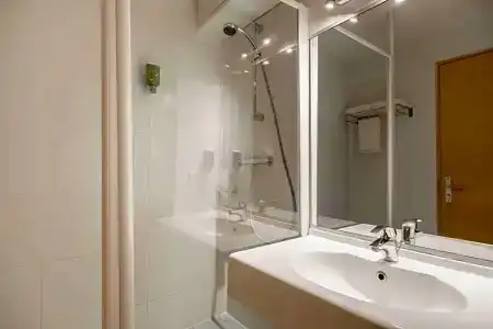 Hôtel le Kennedy, Clermont-Ferrand, The Originals Relais - 128