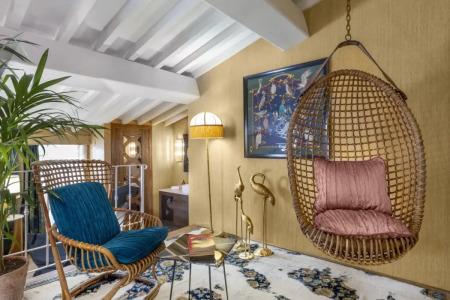 J and J Historic House - 12