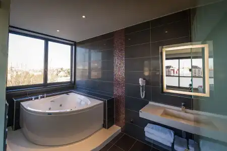 Athena Spa - 11