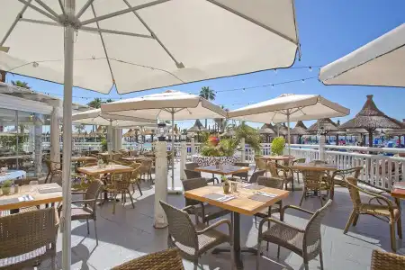 Sunset Beach Club Apartments - 27