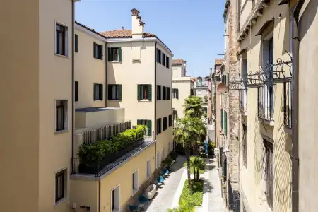 H10 Palazzo Canova - 28