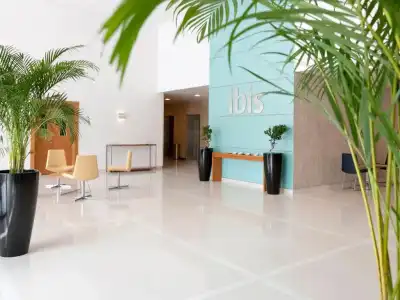 Ibis Abu Dhabi Gate - 16