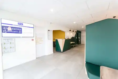 ibis Styles Clermont Ferrand Sud La Pardieu - 1