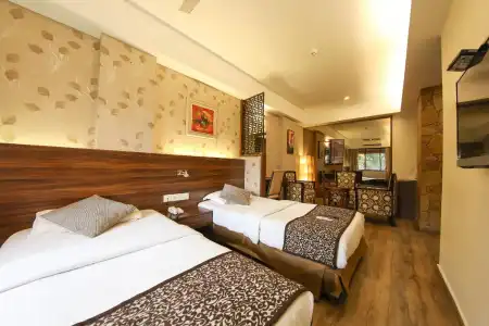 Maharana Inn Chembur - 1