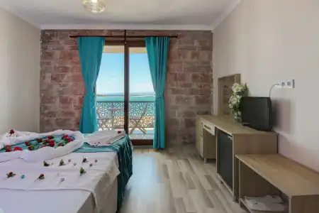 Cunda Bal Konak - 9