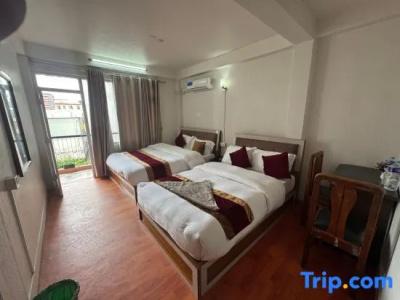 Om Tara Guest House - 41