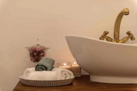 Oinou Strata - Adults Only - 65