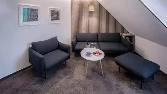 Hraniční zámeček - 87