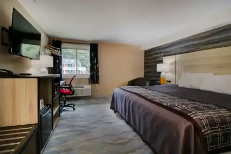 Yankee Clipper Inn, SureStay Collection by Best Western - 20