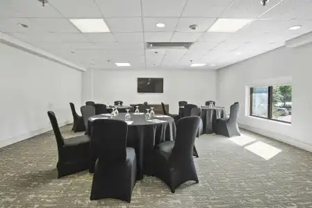 DoubleTree by Hilton Columbus - 26