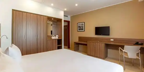 DoubleTree by Hilton Malta - 33