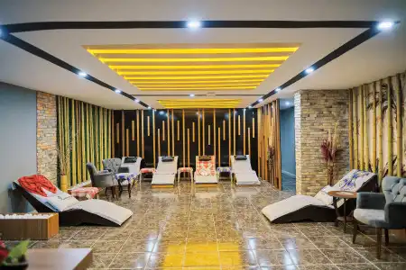 Clover Magic Park Side Otel - 11