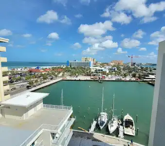 ChartHouse Clearwater Beach Marina - 32
