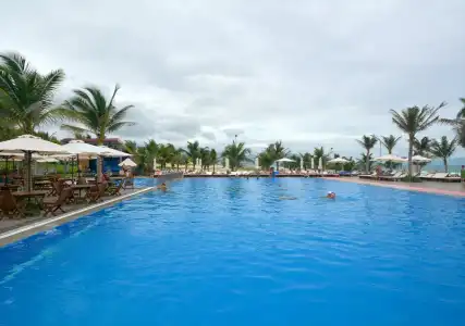 Ocean Waves Resort - 16
