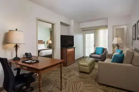 DoubleTree Suites by Hilton Naples - 75