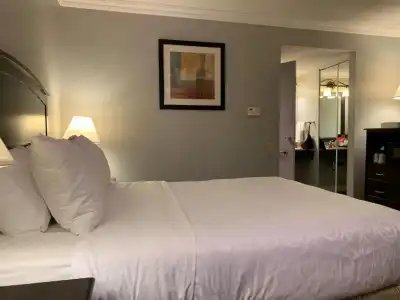 Best Western Plus Burnaby - 58