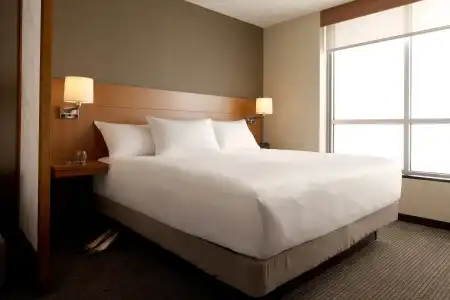 Hyatt Place DFW - 4