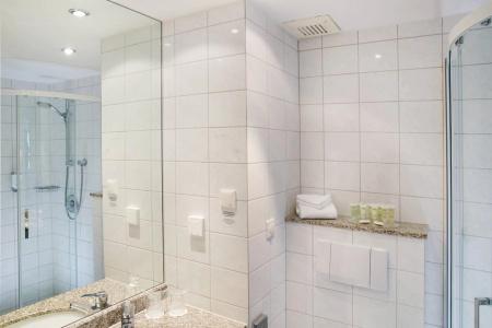 Courtyard by Marriott Dresden - 48