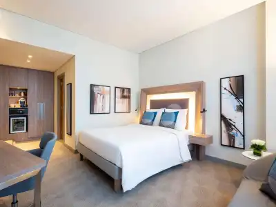 Novotel Bur Dubai - 60