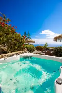 Phaos Santorini Suites - 40