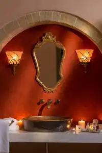 Moni Emvasis Luxury Suites - 47