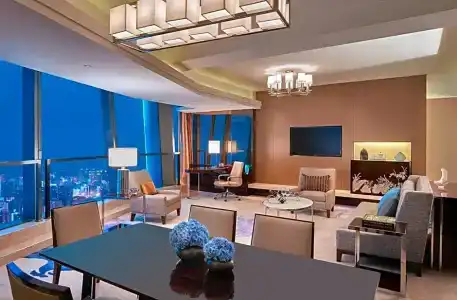 Hilton - 123