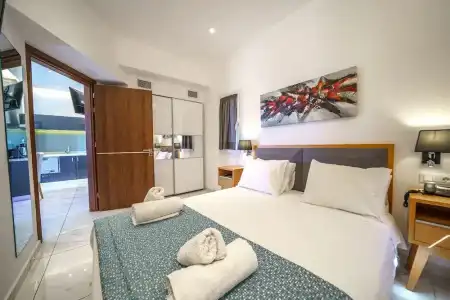 Elysian Suites - 74
