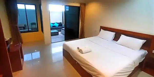 Lucky Patong - 82