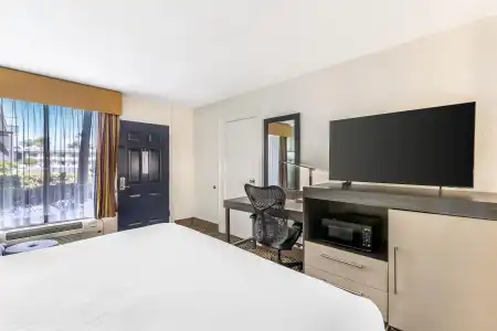 Best Western Central Inn - 54