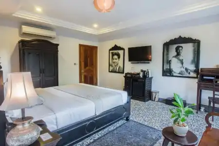 Mane Boutique & Spa - 109