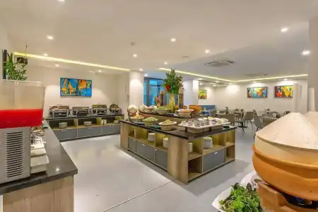 Aurora Riverside and Spa - 11