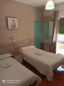 Duquesa Bed & Breakfast - 19