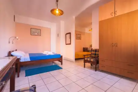 Poco Loco Bed & Breakfast - 34